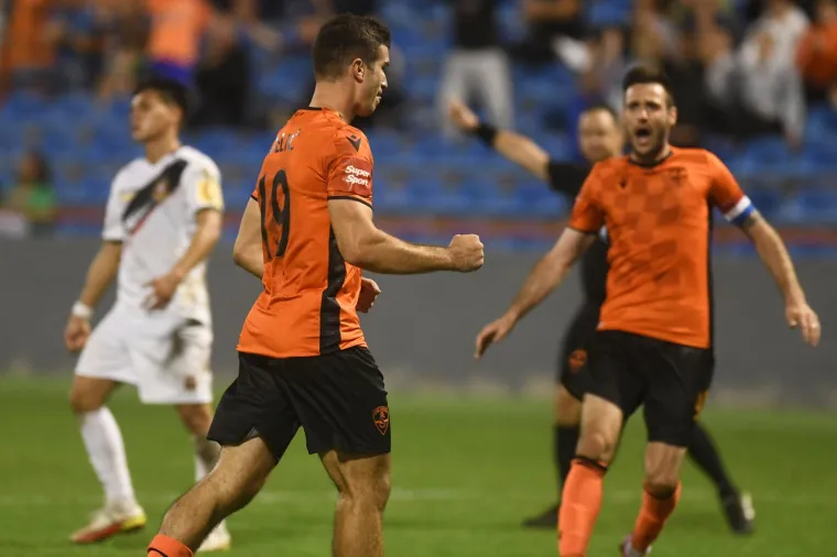 Navijačka galerija HNL-a: Kolo obilježio žestoki Jadranski derbi, BBB-i izvjesili dirljivu poruku