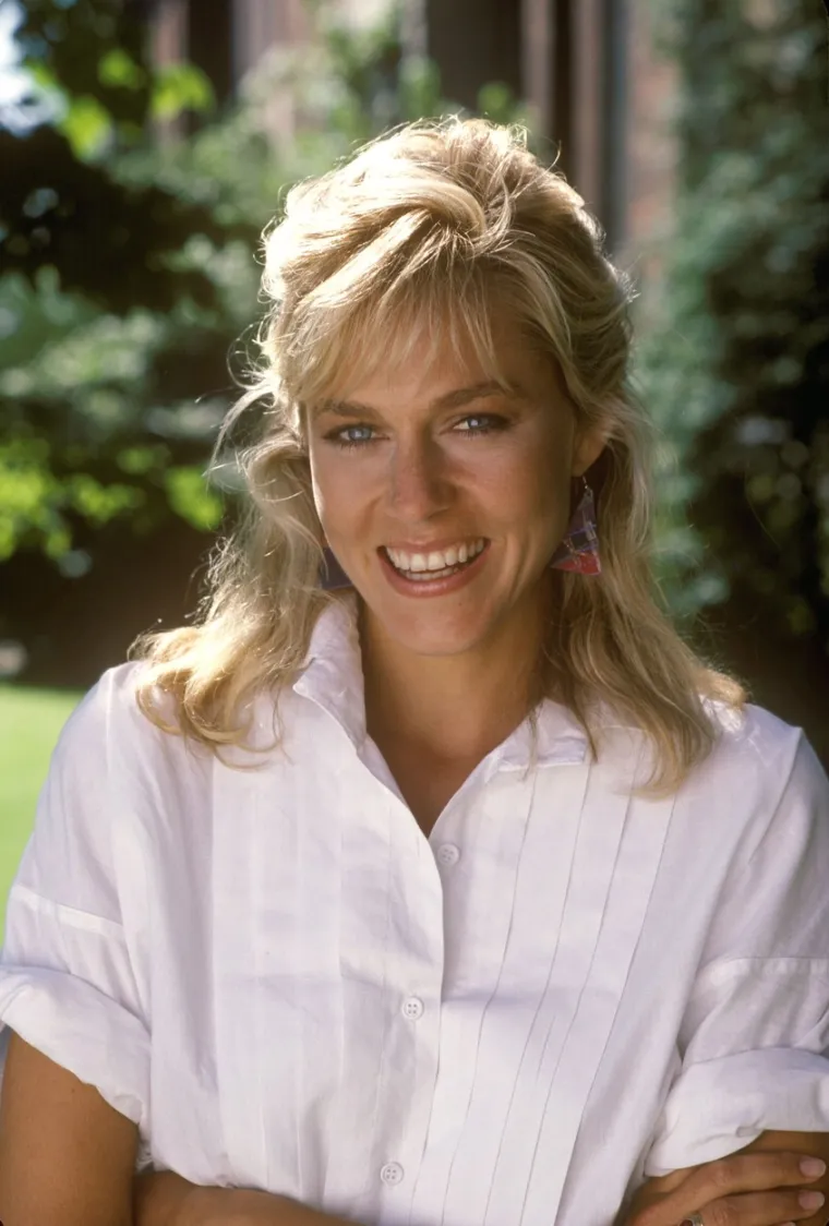 Shawn Weatherly po struci je medicinska sestra, a nakon pobjede na natjecanju 1980. glumila je u nekoliko filmova i TV serija, a između ostalih glumila je Jill Riley u &quot;Baywatchu&quot;.