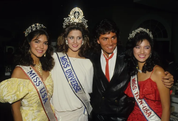 Deborah Carthy-Deu bila je druga djevojka iz Portorika koja je osvojila titulu &quot;Miss Universe&quot;, 1985. Deborah je kasnije bila poznata glumica i TV voditeljica u svojoj zemlji.