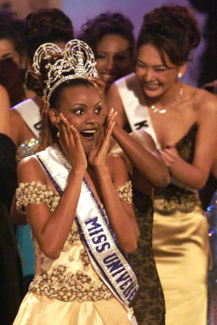 Mpule Kwelagobe dolazi iz Bocvane, a nakon pobjede na natjecanju 1999. godine upisala je fakultet i uspje&scaron;no diplomirala međunarodnu političku ekonomiju (IPE). Mpule aktivno brani prava žena i sudjeluje u kampanjama usmjerenim na prevenciju &scaron;irenja HIV-a i AIDS-a.