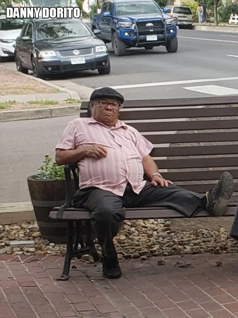 Izgleda da doista svaka slavna osoba ima svoju verziju za samo 16,99: Vidi ih, skoro ko original!