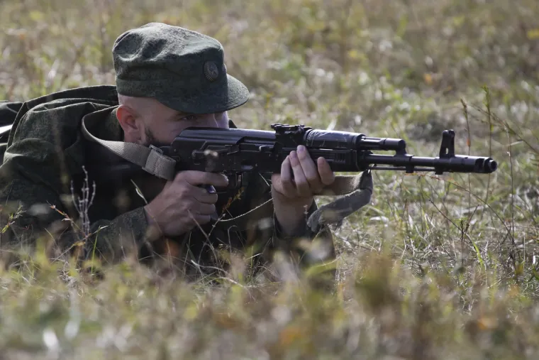 Pogledajte kako se tisuće Putinovih regruta priprema za rat! Mnogi od njih pušku nikad nisu imali u rukama