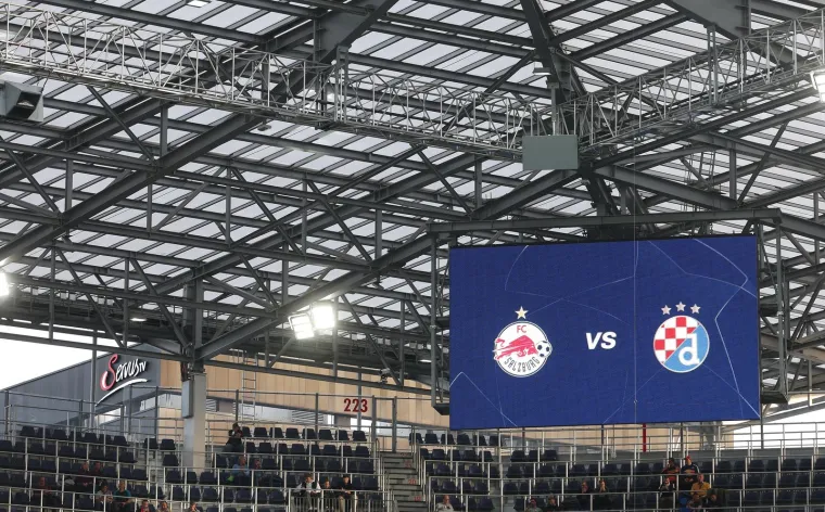 Pogledajte kakva je atmosfera na stadionu prije utakmice Dinama i Salzburga