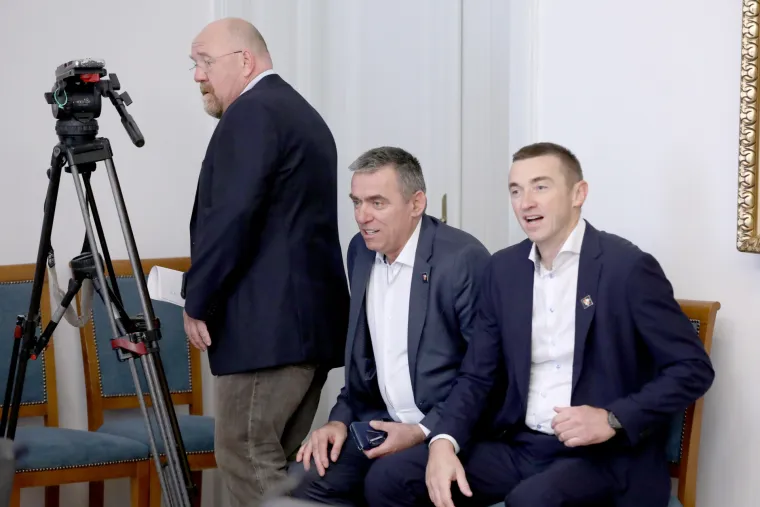 Povišeni tonovi, uvrede i cirkus na sjednici Odbora za Ustav. Bauk se ukrcao na taj vlak: 'Kršimo epidemiološke mjere'