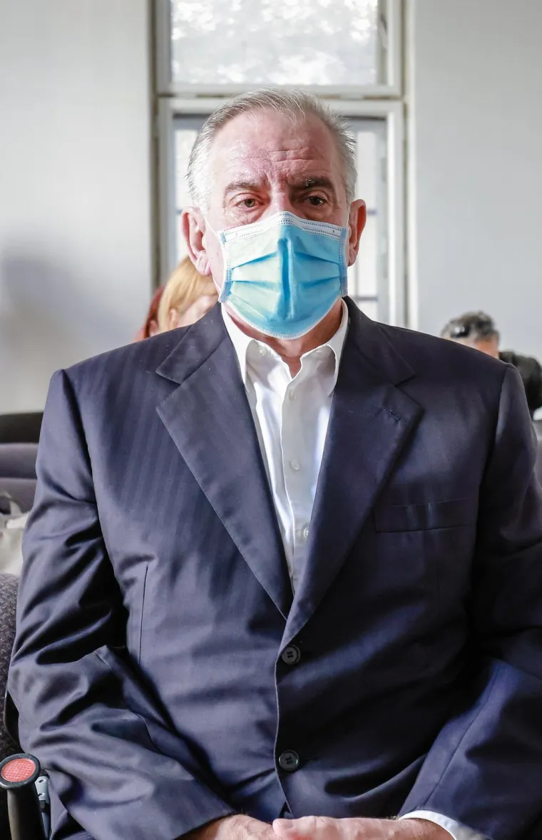 Ovako je Ivo Sanader  izgledao na vrhuncu moći prije 20-ak godina. Danas se pojavio na sudu, iznenadit ćete se kad ga vidite