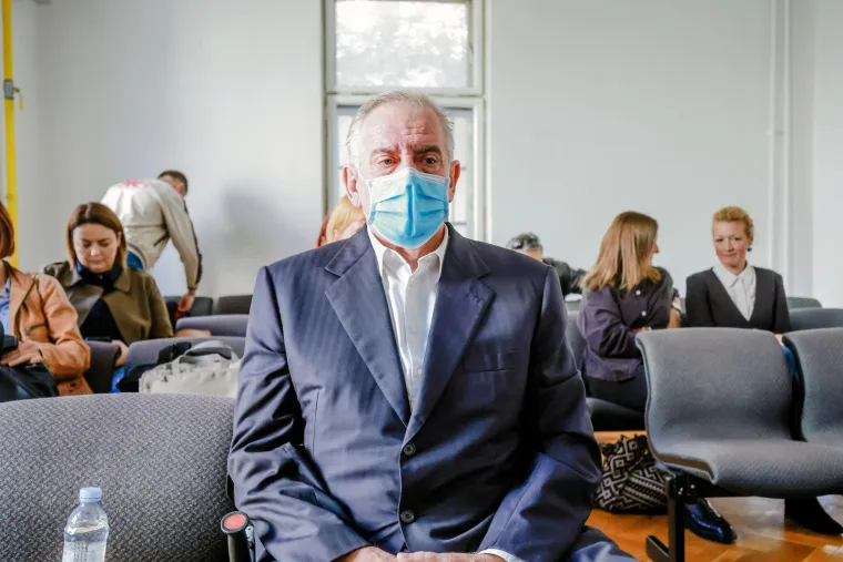 Ovako je Ivo Sanader  izgledao na vrhuncu moći prije 20-ak godina. Danas se pojavio na sudu, iznenadit ćete se kad ga vidite