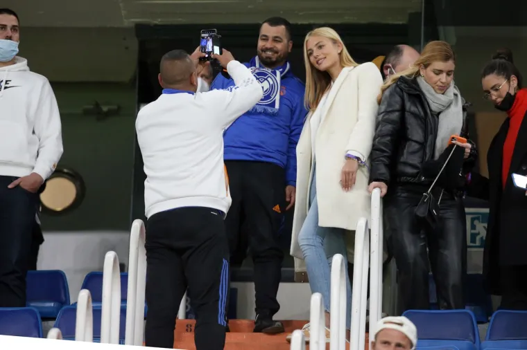 Vruća Izraelka ispričala kako je počela romansa sa zvijezdom Real Madrida: 'Vidio je moju fotografiju s njim...'