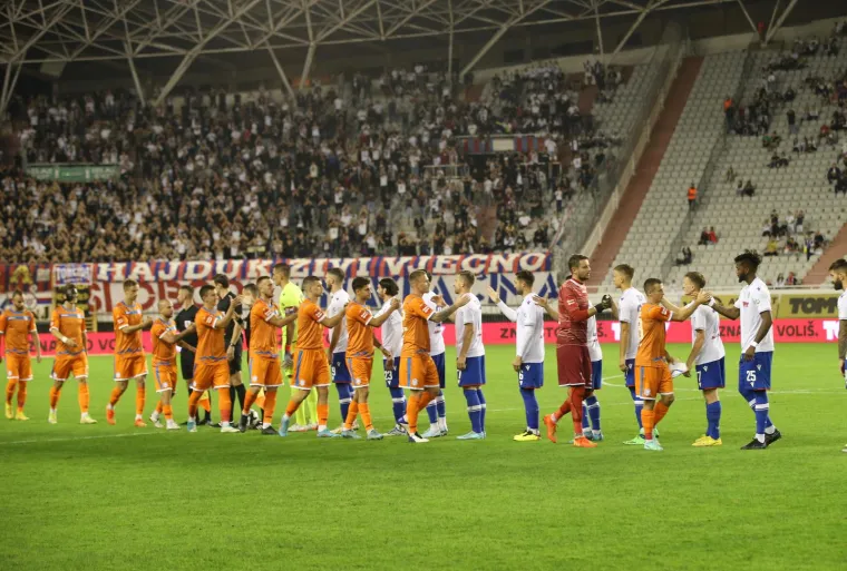 Jedan od najvećih hrvatskih sportaša u povijesti pojavio se na Poljudu i srdačno pozdravio s predsjednikom Hajduka