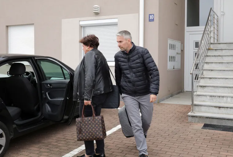 Pogledajte privođenje &scaron;efa velike plinske kompanije Vlade Mandića iz stana nakon pretresa