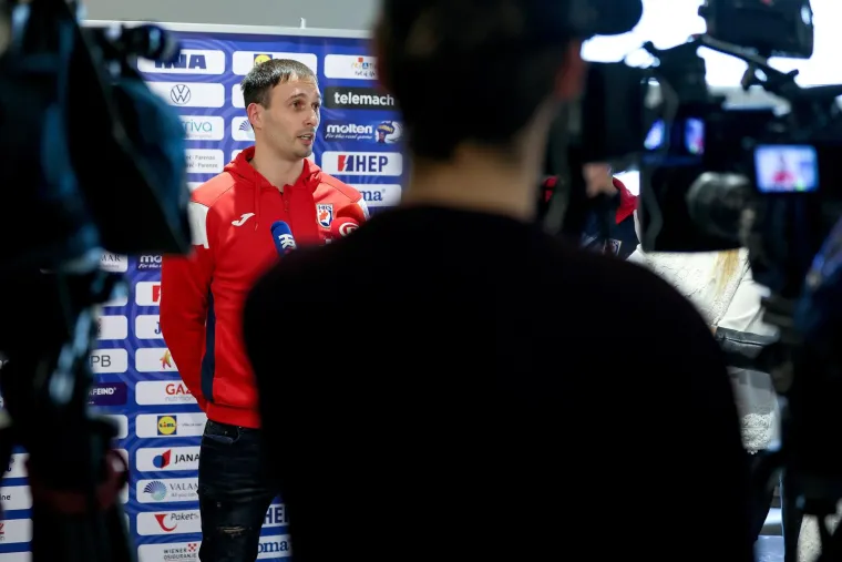 Najtrofejniji ikad došao je pozdraviti reprezentativce: Pogledajte kako je to izgledalo