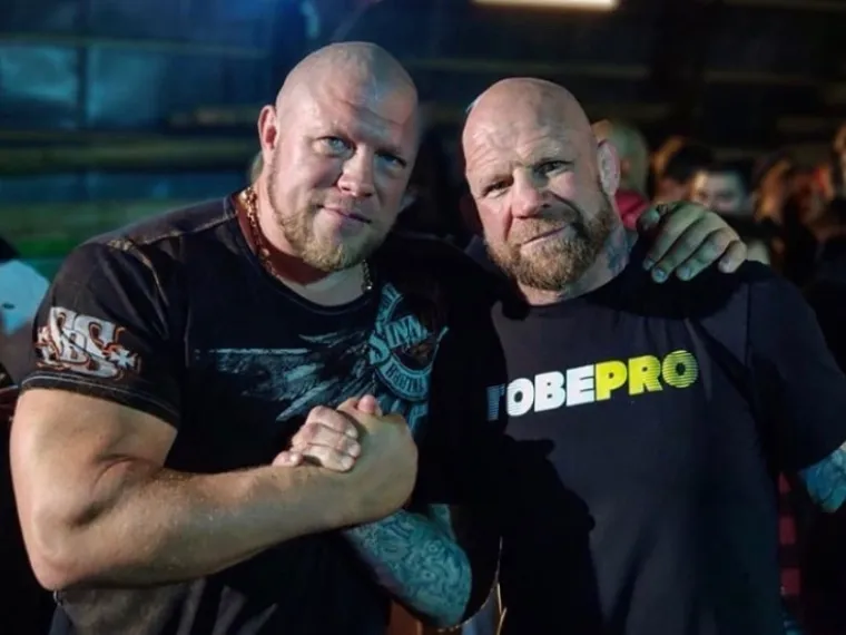 Istetovirani američki MMA borac Putinovo je tajno oružje, javnost &scaron;okirana: 'Ići ću u rat ako me pozovu. Želim da Rusija pobijedi, ne vraćam se u SAD'