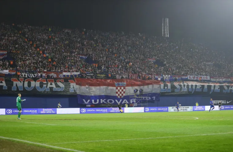 Maksimirsko ruglo kultno je zdanje, gradili&scaron;te i teatar snova u jednom; Nogometna rupa, ali i slavno mjesto