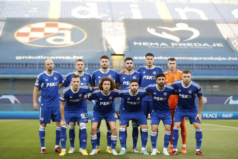 Maksimirsko ruglo kultno je zdanje, gradili&scaron;te i teatar snova u jednom; Nogometna rupa, ali i slavno mjesto