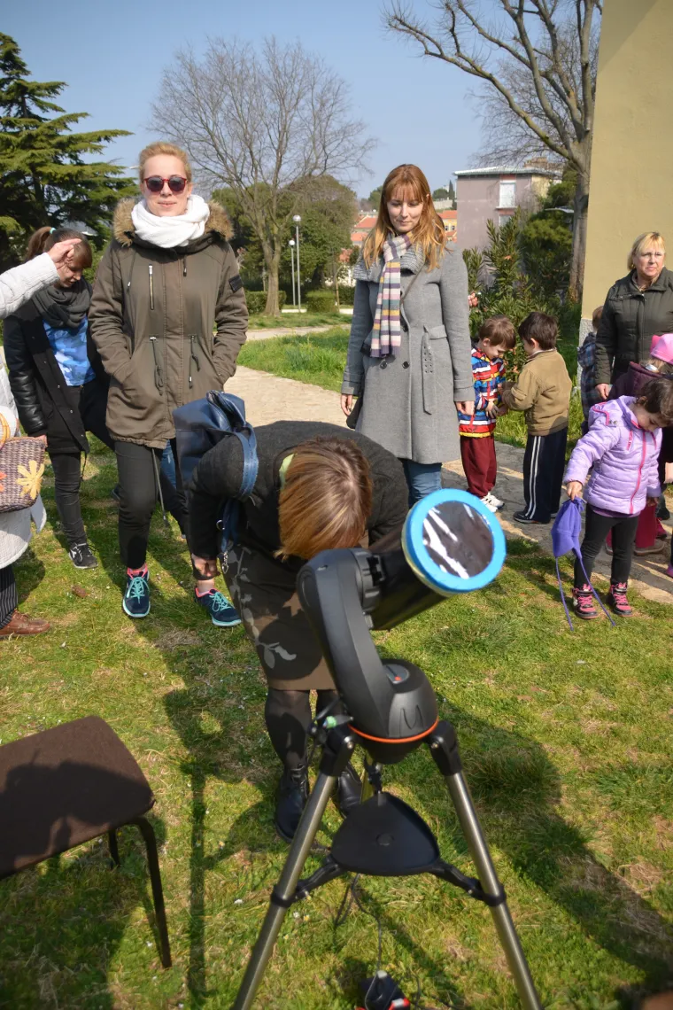 Nakon sedam godina na nebu iznad Hrvatske očekuje se spektakl! A evo i kada će Mjesec na 2 sata prekriti Sunce