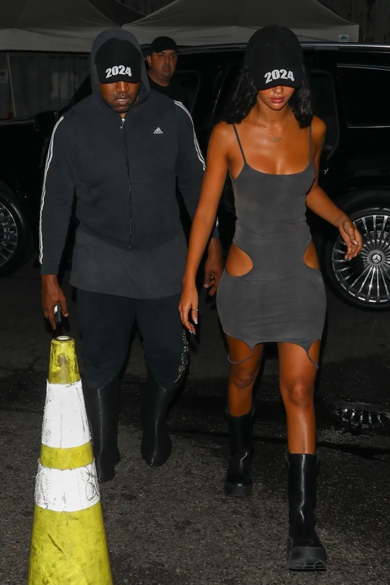 &apos;Obožavali su jedno drugo, ali previše je tu nepomirljivih razlika. Kim se osamostalila i izgubila strpljenje s njegovim ludorijama, negodovanjima, predsjedničkom kampanjom i tvitovima&apos;, kazao je izvor blizak paru i dodao kako reality zvijezda naporno radi na tome da postane odvjetnica. &apos;Ima planove koje želi provesti u djelo&apos;, zaključio je izvor.

