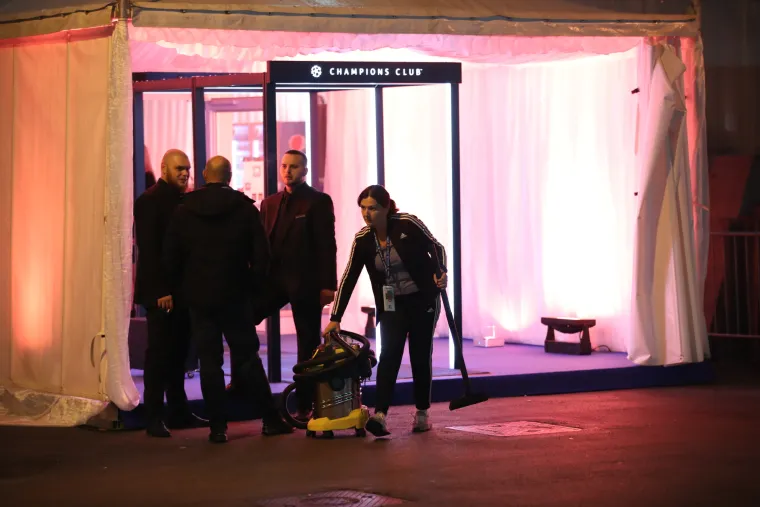 Zagreb će večeras gorjeti: Pogledajte kako izgleda Maksimir sat vremena prije utakmice Dinama i Salzburga