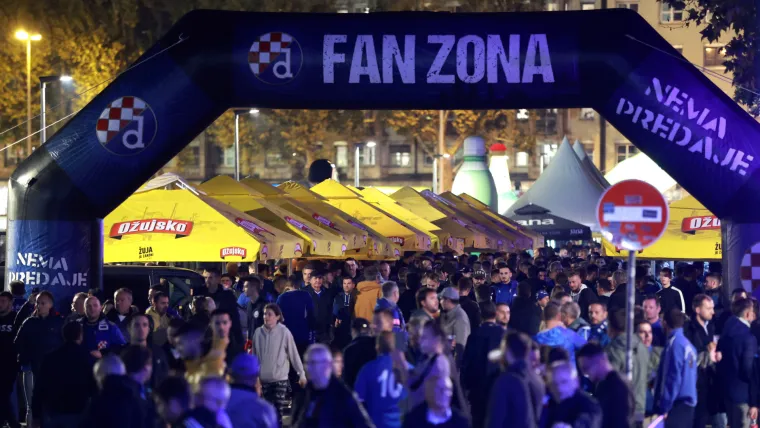 Zagreb će večeras gorjeti: Pogledajte kako izgleda Maksimir sat vremena prije utakmice Dinama i Salzburga