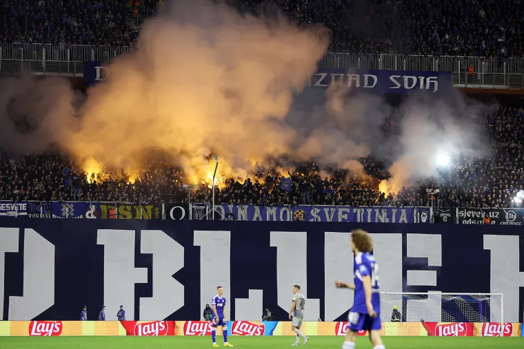 Zagreb je disao za Dinamo: Pogledajte kako je više od 20.000 ljudi navijalo za plave lavove