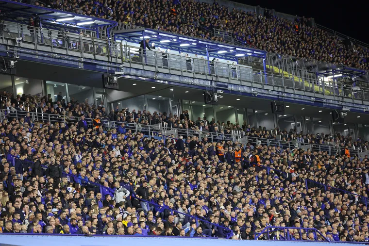 Zagreb je disao za Dinamo: Pogledajte kako je vi&scaron;e od 20.000 ljudi navijalo za plave lavove
