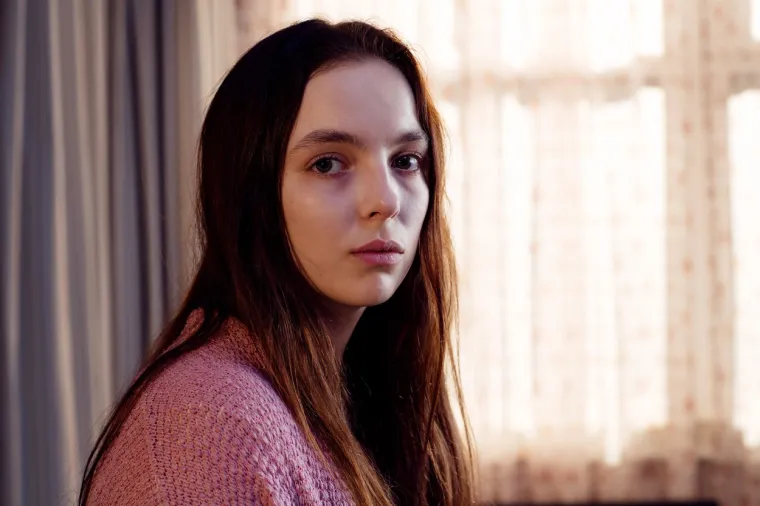 Prije nego što se proslavila kao glumica, Jodie je radila u trgovini Tesco kao blagajnica, a radila je i kao konobarica. 