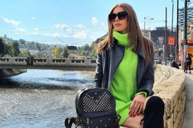 Milijana je tako nedavno otkrila da radi kao kondukterka, kao i njezin partner, inače 48-godišnjak. &quot;Stan sam i kupila i prodala, i sad opet kupujem. Ne znam ni ja što bih više&quot;, napisala je, između ostalog, Bogdanović na Instagramu. 