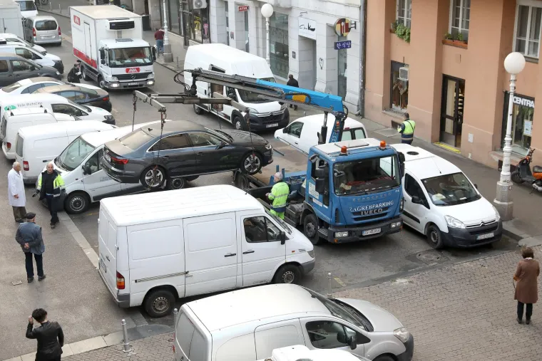 Ova ulica u centru Zagreba uskoro postaje pješačka zona. Pogledajte kakav je sada tamo kaos
