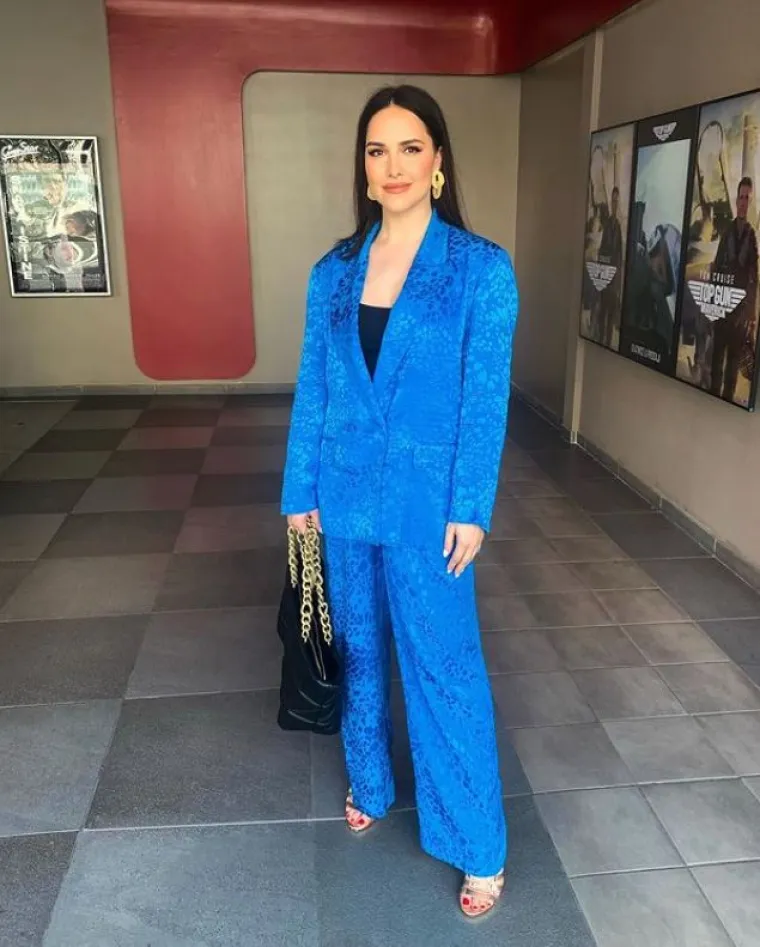 Atraktivna pjevačica zablistala u nikad izazovnijem izdanju, fanovi je zasuli porukama: 'Wow, izgledaš fantastično'