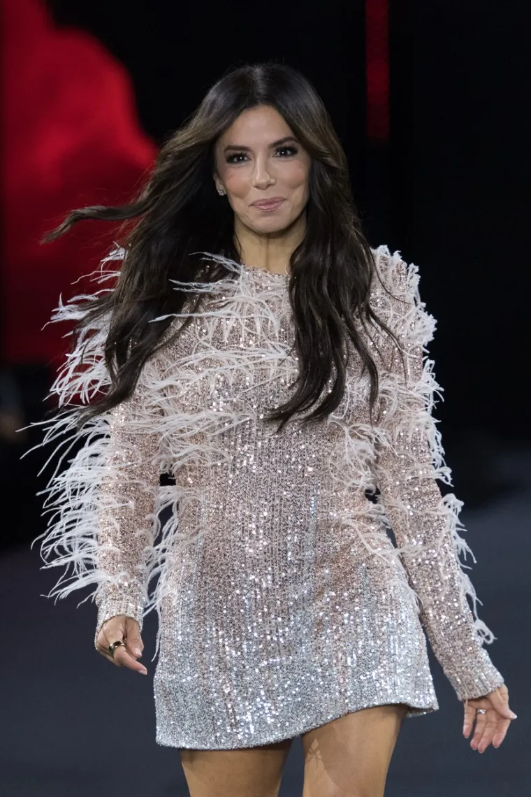 Eva Longoria nakon 2 djece i bucmaste faze izgleda bolje nego ikad, a otkrila je i kako joj je uspjelo. No, nije to za svakoga...