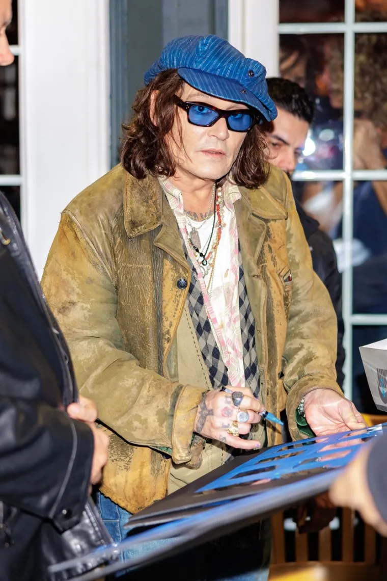 Johnny Depp se pojavio kao drugi čovjek, mnogi obožavatelji su ga jedva prepoznali
