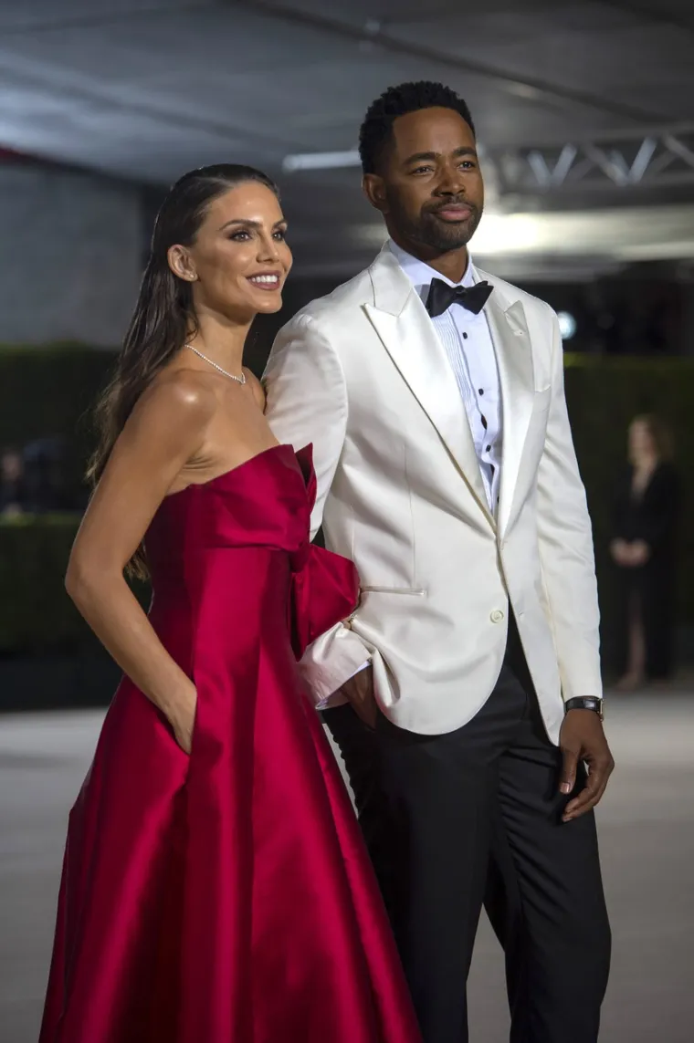 Jay Ellis i Nina Seničar