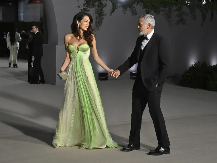 George i Amal Clooney odsad zovu najhot holivudskim parom: Od izgleda do energije, oni su doista nenadmašan par
