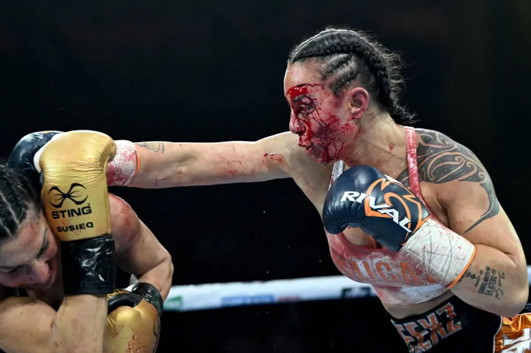 Boksački 'masakr' u teniskom hramu: U&scaron;le su u ring i pomlatile se za ne povjerovati; 'Ovo posvećujem svom bratu, bio je sa mnom u kutu'