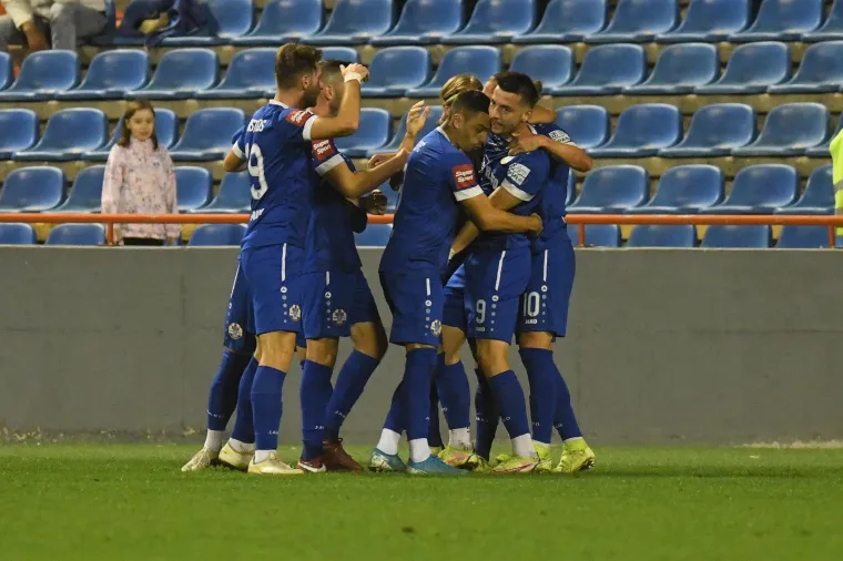 HNL GALERIJA Delirij Torcide u Gorici, Armada se prisjetila heroja Domovinskog rata