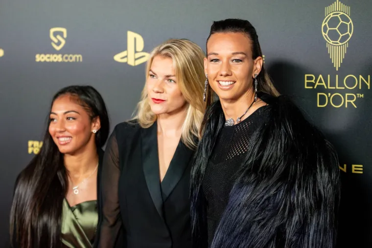 Glamurozna ceremonija Zlatne lopte: Supruge i djevojke nogometaša zabljesnule; Jedan par okrenuo je glavu kamerama i fotoobjektivima