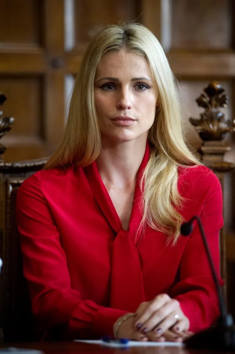 Godine 2006. stanje je kulminiralo. "U sekti je bilo sukoba i ljubomore. Počeli su me kažnjavati zato &scaron;to ne funkcioniram. Izolirali su me. Kao kad narkomanu uskrate drogu. Bila sam tolika očajna da sam napustila sektu", dodaje Michelle, koja je danas u sretnom braku s  Tomasom Trussardijem, nasljednikom i &scaron;efom modnog carstva Trussardi, s kojim ima dvije kćerkice.