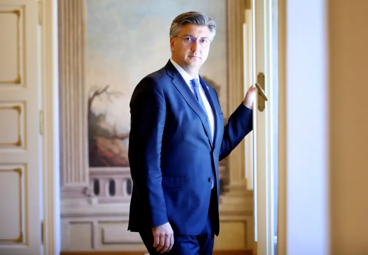 Ovoga puta kada je po drugi put pobijedio na izborima te postao novi-stari predsjednik Vlade. 