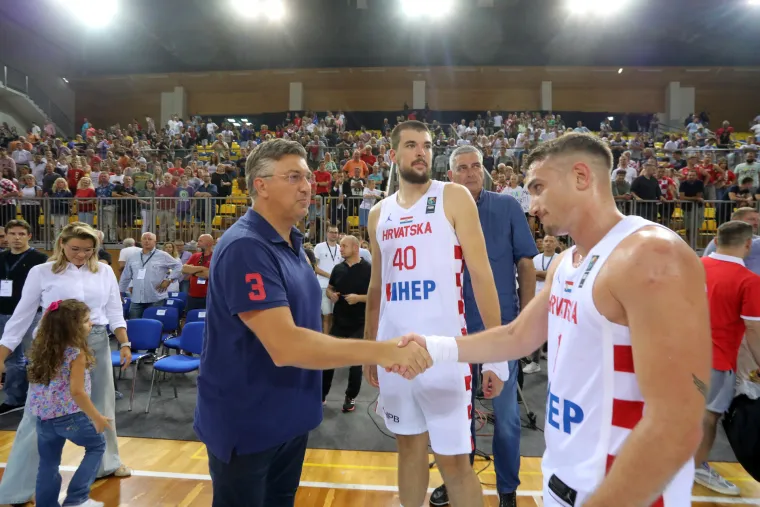 VELIKA FOTOGALERIJA: Pre&scaron;i&scaron;ao Sanadera i oborio rekord! Prisjetili smo se Plenkovićevih 6 godina na vlasti