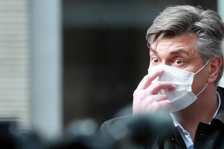 U svom se mandatu Plenković borio i s pandemijom korona virusa. "Važno je da iz ove velike zdravstvene ugroze, najveće pandemije u zadnjih 100 godina, izvučemo pouke u daljnjim suočavanjima s potencijalnim krizama ovoga tipa", poručio je Plenković u svibnju 2023. godine kada je proglasio kraj pandemije. 