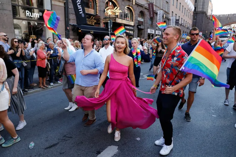 Je li ovo najzgodnija političarka na svijetu? Zanosna Ebba zamjenica je premijera, a svojom pojavom ostavlja bez daha