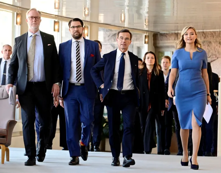 Je li ovo najzgodnija političarka na svijetu? Zanosna Ebba zamjenica je premijera, a svojom pojavom ostavlja bez daha