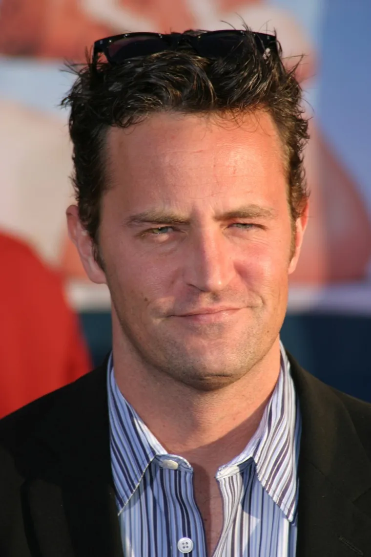 Matthew Perry uzimao je 55 tableta na dan i aktivno pio alkohol: 'Imao sam 2 posto &scaron;anse za život'