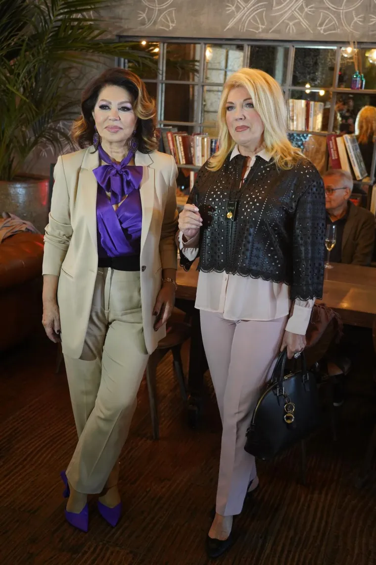 Neda Ukraden i Suzana Mančić