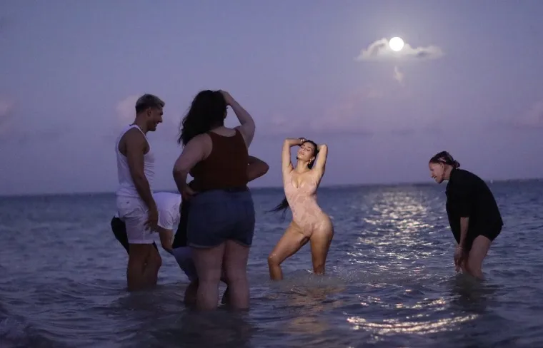 Slažete li se? Kim Kardashian u svakom izdanju opasno diže otkucaje, pogledajte najseksi objave u zadnje vrijeme