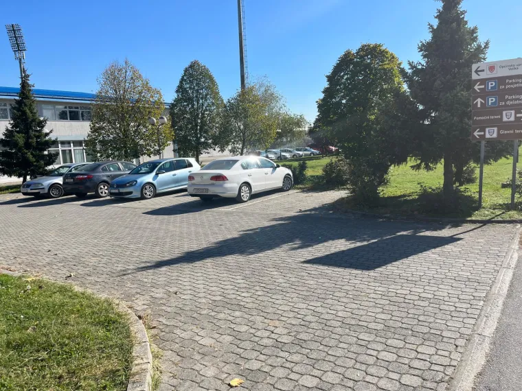 Sauna, teretana i VIP ulaz: Nekada se na ovom stadionu igrala Europa, a sada klub iz pete lige