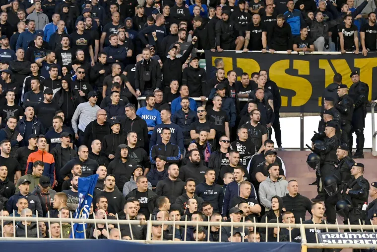 Ultrasi vode svoju bitku, ovo je totalni 'hard core': Pogledajte kadrove prave navijačke groznice