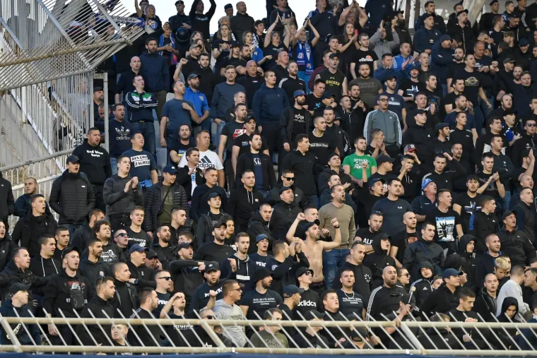 Prepoznajte li ih? Na Poljudu su sa šalovima Hajduka osvanule djevojke koje su nedavno ispisale povijest