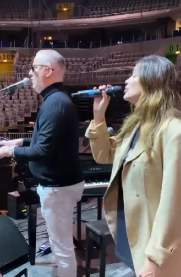 Severina se prišuljala Saši Matiću na pozornici i spektakl je započeo - ali još će se dulje pričati o njenom hrabrom stajlingu