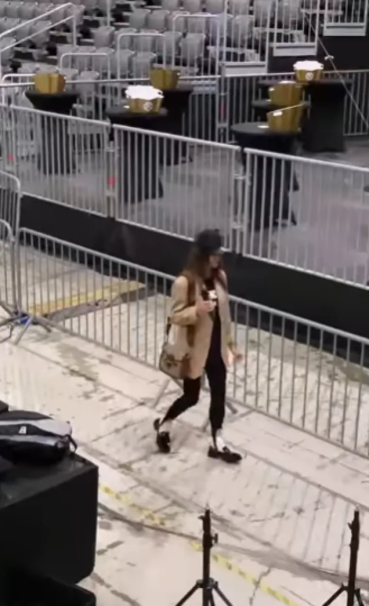 Severina se prišuljala Saši Matiću na pozornici i spektakl je započeo - ali još će se dulje pričati o njenom hrabrom stajlingu