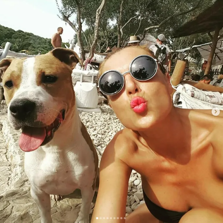 Sjećate se Gianne Apostolski? Striptizom na TV-u &scaron;okirala je Hrvate, danas ljubi 13 godina mlađeg i jednako je izazovna