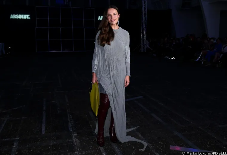 Lana Klingor dramatična u crnom, Mila i Bojana isfurale poslovni look, Ljupka Gojić u dosad neviđenoj kombinaciji
